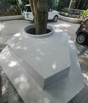 上海青浦公園泰科石弧形坐凳無機水磨石現場打磨施工