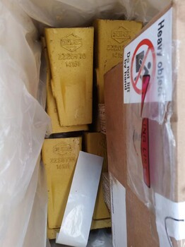 供應(yīng)小松工程機械配件斗齒ZZ20770-14151-1