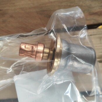 供應小松配件WA470-3節溫器6212-65-2610