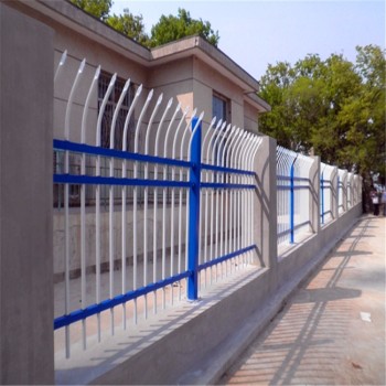 渭南铁艺围栏厂家1.5米高厂区围墙护栏学校围墙栅栏铁艺围墙护栏