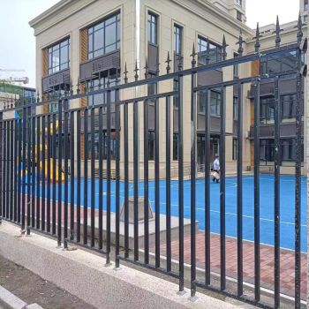 西安锌钢护栏学校安全隔离围栏小区别墅组装铁艺防护栏