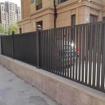 陜西萬邦錦輝鋁合金護(hù)欄鋁合金圍欄鋁合金欄桿鋁藝圍欄