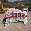 浙江義烏市紅白鐵馬圍欄、地鐵商場隔離欄施工臨時交通安全護欄
