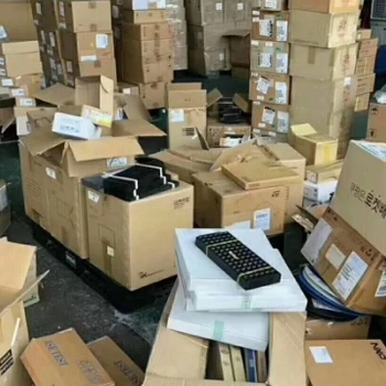 蘇州回收閃存顆?；厥展虘B(tài)硬盤