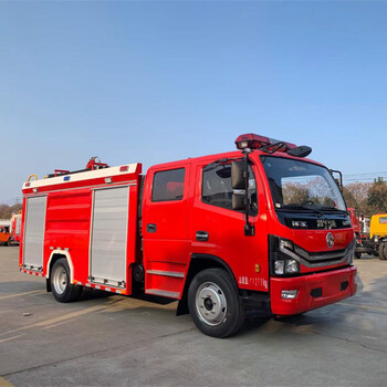 東風(fēng)多利卡D6雙排2.5方水罐消防車