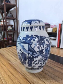 拍賣古董那里好青花瓷瓶古董拍賣
