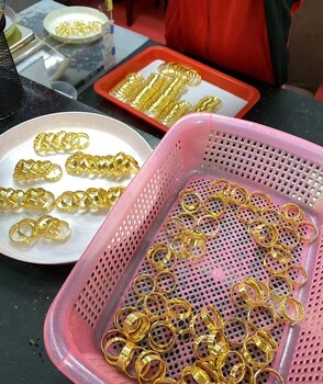 樂山黃金吊墜回收哪家靠譜?樂山收舊黃金首飾是多少錢一克