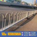 現貨供應景區(qū)防護欄桿成品通透性圍墻圍欄