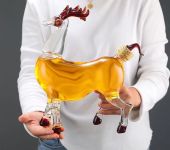 河间华企小鹿造型酒瓶高硼硅玻璃酒瓶吹制玻璃工艺酒瓶泡酒瓶包装
