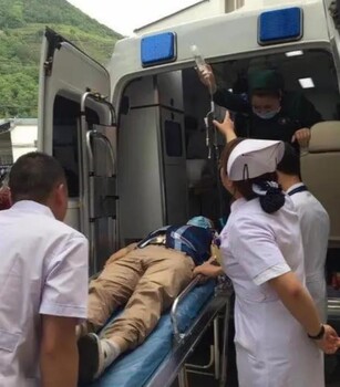 涼山跨省救護車出租-長途轉(zhuǎn)運-24小時隨叫隨到