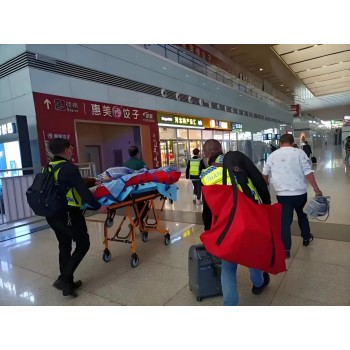 西宁接送病人出院-120救护车出租-全国救护团队