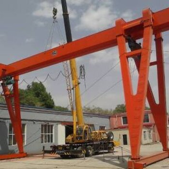 江蘇無(wú)錫長(zhǎng)期回收大量行車(chē)廢舊橋式雙梁行車(chē)回收
