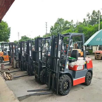 沙太南路附近吊車(chē)出租_叉車(chē)出租電話卸貨