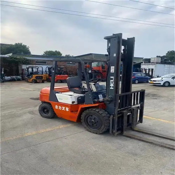 知識城8噸吊車出租_出租10噸叉車