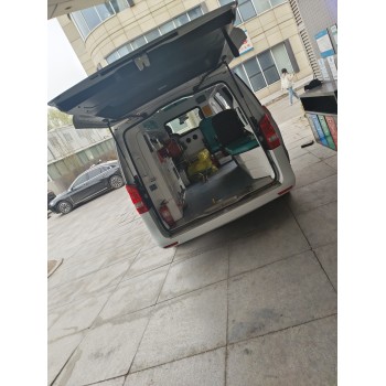内蒙古兴安盟120救护车收费价格病人转运车租赁公司