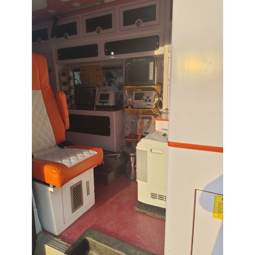 上海黄浦120救护车收费价格-跨省救护车出租接-赛事运动保障