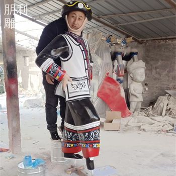 精選企業(yè)標志空臉雕塑制造商-別墅美陳制造-空臉雕塑工廠