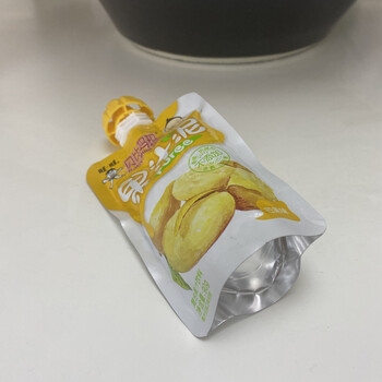 隆誠(chéng)塑業(yè)定制食品包裝袋吸吸凍袋果凍袋蘑菇蓋吸嘴袋