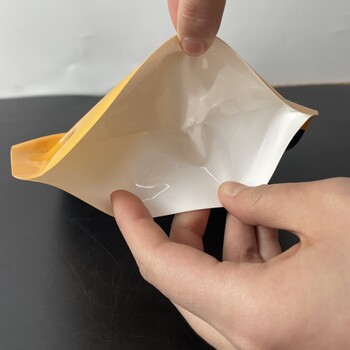 隆誠塑業定制齒輪油包裝袋潤滑油包裝袋液體袋自立袋吸嘴袋