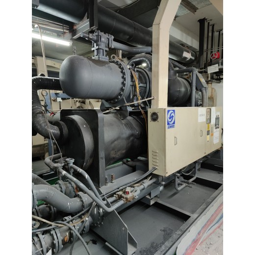 江门蓬江区回收旧中央空调-螺杆式冷水机组回收咨询