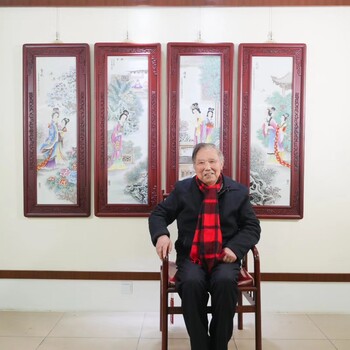 中國工藝美術大師張松茂創(chuàng)作西廂記瓷板畫四條屏收藏價值解析
