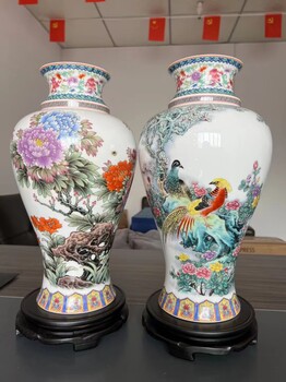 張松茂、徐亞鳳大師聯(lián)合創(chuàng)作《錦繡富貴雙絕尊》收藏價(jià)值