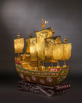 郭鳴、霍鐵輝創(chuàng)作景泰藍(lán)《友誼之船》有收藏價(jià)值嗎