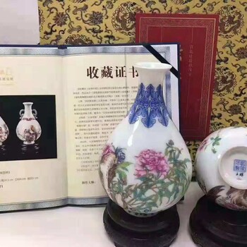 宮廷琺瑯彩復(fù)原國(guó)寶人王輝大師作品《琺瑯雙絕》