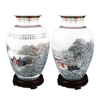 張松茂大師創(chuàng)作三顧茅廬粉彩雪景蓮子對(duì)瓶絢麗色彩，匠心