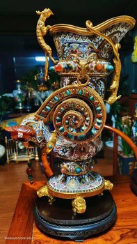 張同祿景泰藍(lán)羊角杯雙龍奪寶四獸呈祥大師金獎(jiǎng)作品