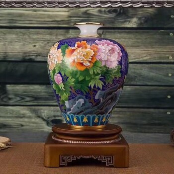 景泰藍(lán)鑲玉花鳥(niǎo)牡丹中國(guó)工藝美術(shù)大師戴嘉林創(chuàng)作