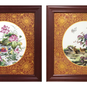 王國喜創(chuàng)作《四季花開》礬紅描金琺瑯彩瓷板畫