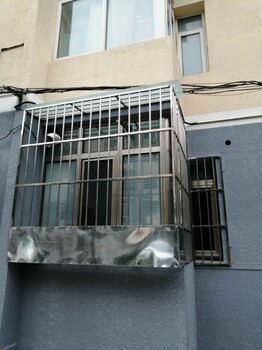 北京房山竇店安裝不銹鋼防盜窗陽臺護欄家庭防盜門金剛網安裝