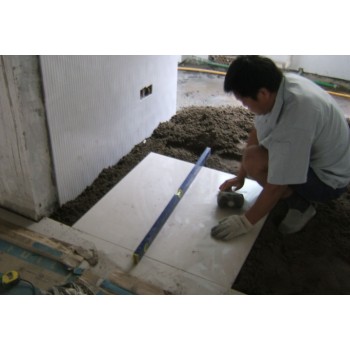 普洱厨房地砖瓷砖缝隙/瓷砖缝隙,瓷砖松动修复30分钟