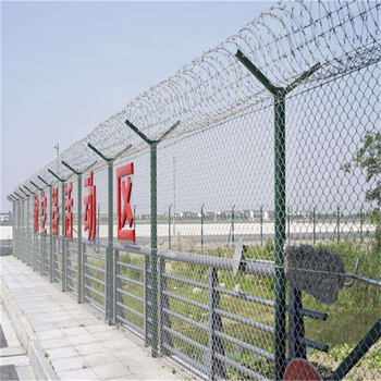 改擴(kuò)新建機(jī)場(chǎng)飛行區(qū)護(hù)欄網(wǎng)的標(biāo)準(zhǔn)
