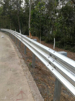 呂梁b級波形護欄c級波形護欄鍍鋅波形護欄廠家
