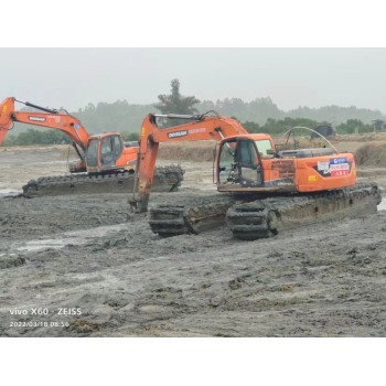 丰台挖机清理淤泥周边,水陆两用挖机出租一站式服务