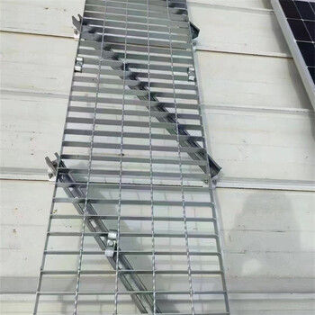 光伏電站運維難題？熱鍍鋅光伏檢修通道踏板為您解決！