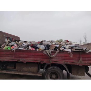 石景山西山附件渣土清运拉垃圾,的运输车队