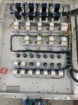 輸送機防爆啟動開關(guān)箱照明動力檢修防爆電源插座箱