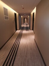 上海賓館酒店過(guò)道走廊地毯定制工廠來(lái)圖可制作全國(guó)包安裝圖片
