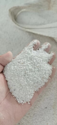 聊城茌平縣電子硅膠填充白色石英砂生產(chǎn)廠家