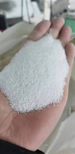 大同南郊區(qū)庭院白石子鋪路白色水磨石子洗米石白卵石金剛砂價格