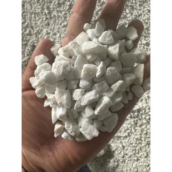 茂名茂南区庭院白石子铺路白色水磨石子洗米石白卵石金刚砂价格