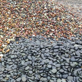 西寧城西區(qū)鵝卵石高鐵沿線變電所變壓器鵝卵石圖片大全
