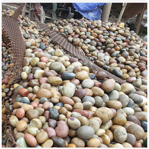 開封鼓樓區(qū)鵝卵石變壓器鵝卵石慮料粒徑規(guī)格一噸價(jià)格