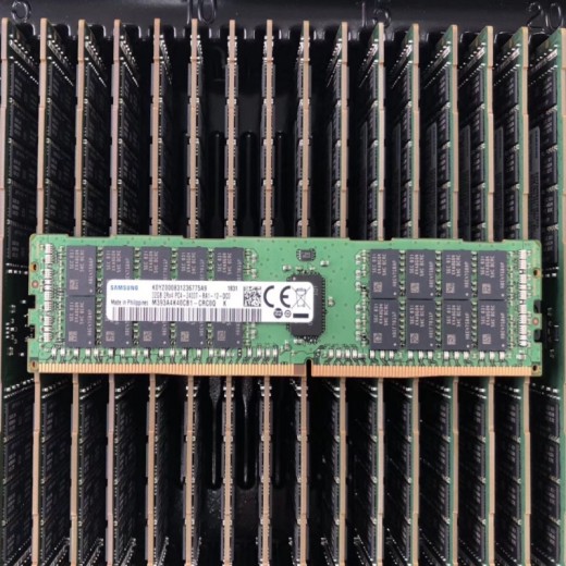 回收全新拆解显卡ICGA102-200-KD-A1回收LPDDR4x芯片价格好