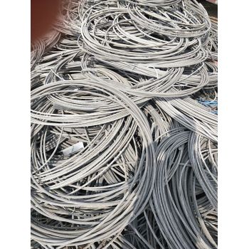废旧电缆回收去皮多少电缆电线回收商业行情