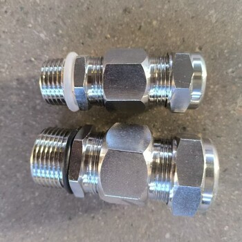 防爆密封格蘭頭外1/2NPT-內(nèi)G3/4電纜夾緊接頭
