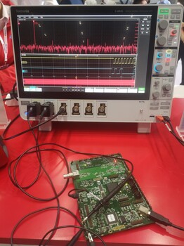 KeysightDSOS204A2GHz，4个模拟通道高清晰度示波器